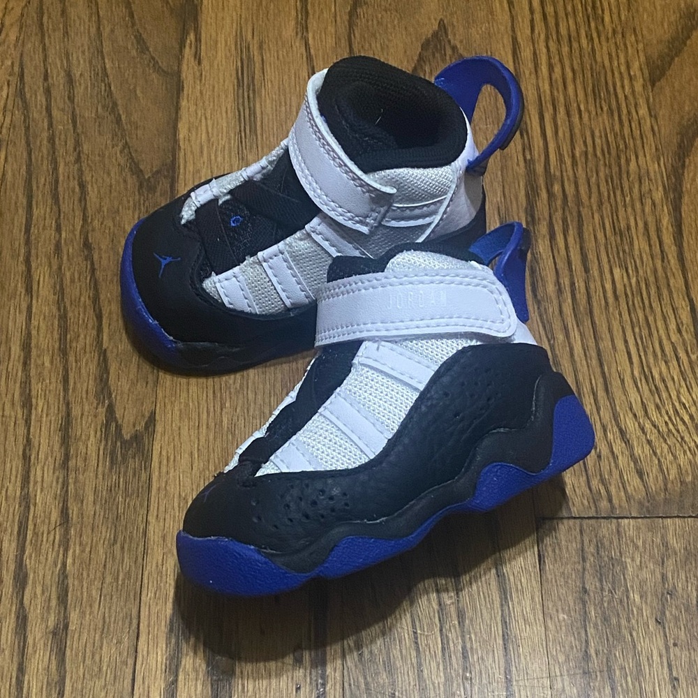 Air Jordan 6 Rings Sneakers